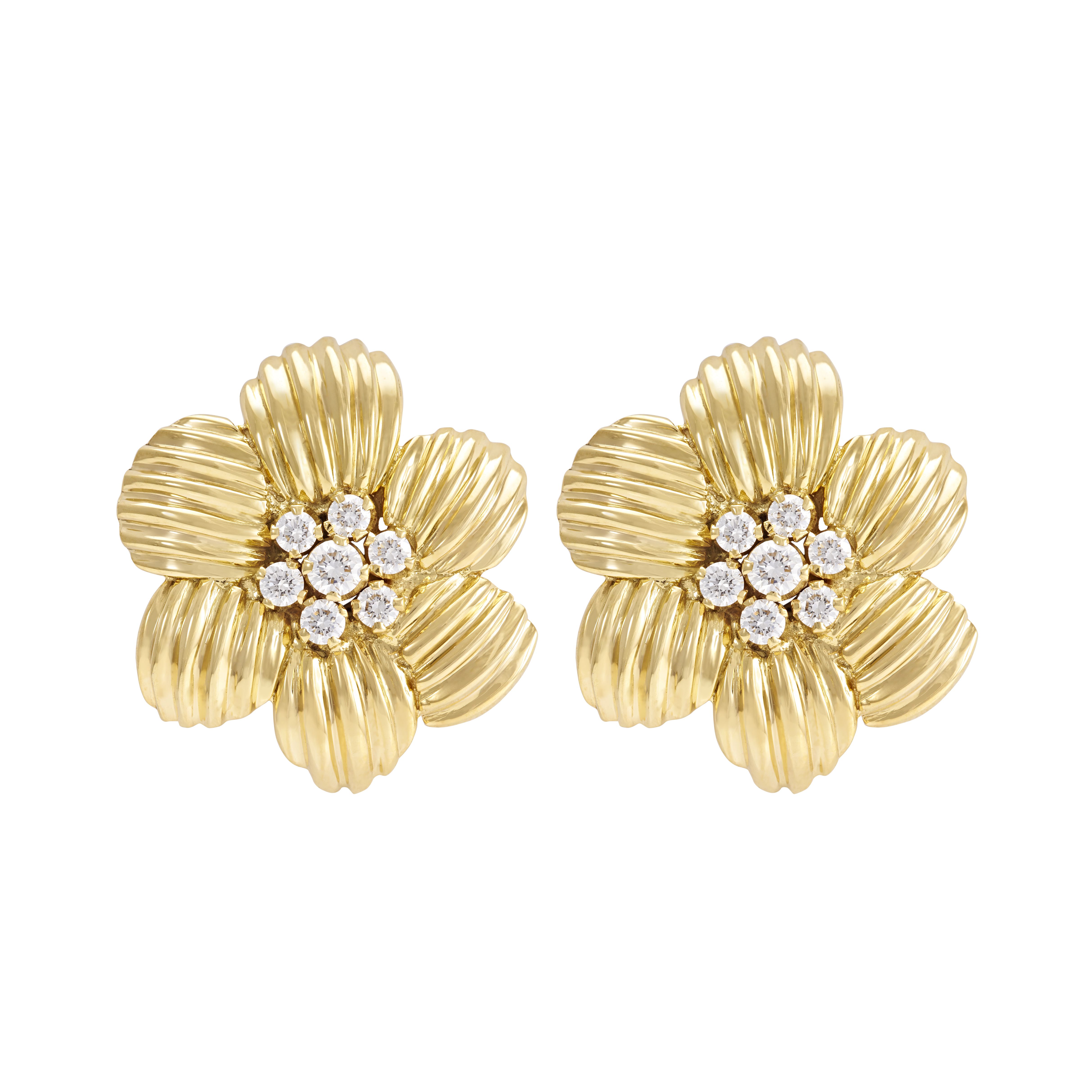 Buy Diamond 18K Gold Stud Earrings with a Twist Online in India