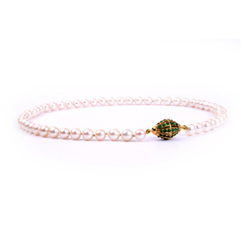 Neo-Classical Pearl Necklace with Emerald Bead