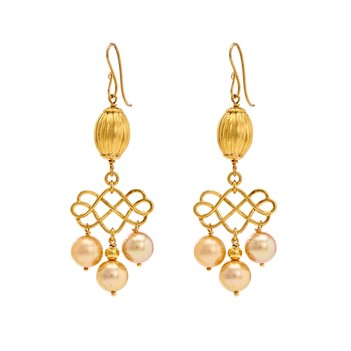 Exquisite Gold Pearl Drops
