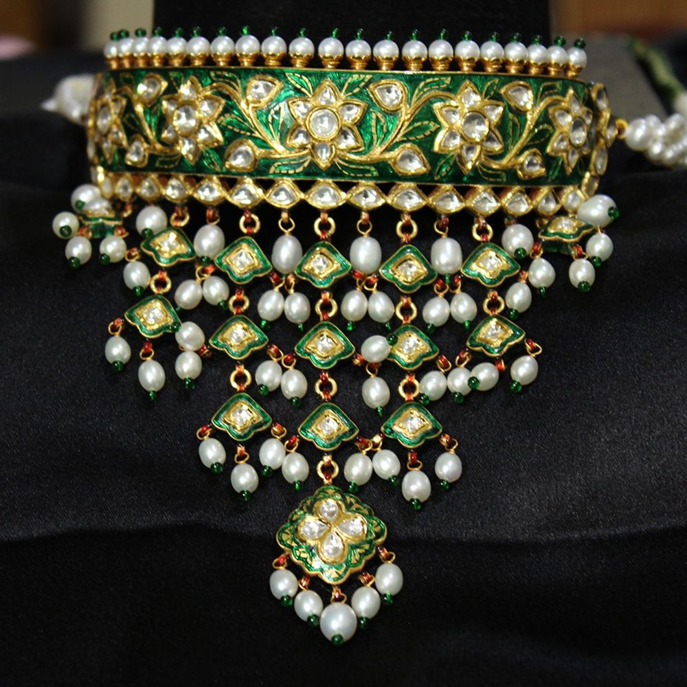 Green Enamel Uncut Diamond Necklace Set 