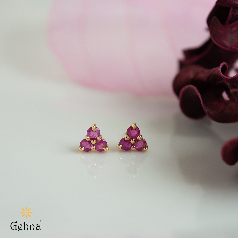 G339 Enamel Flower/Clover Studs