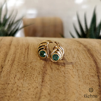 Elegant Emerald and Gold Stud Earrings