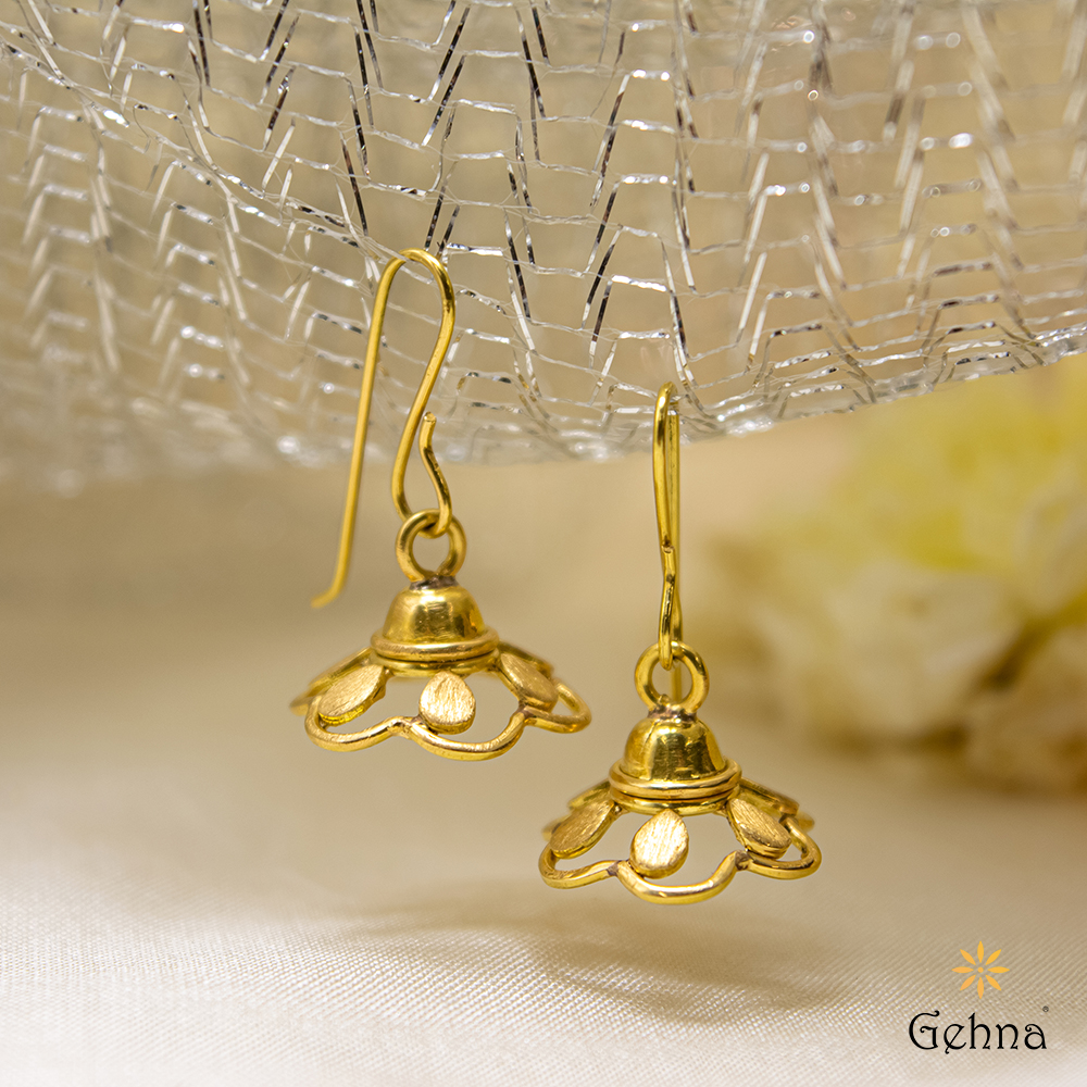 Gold jhumkas deals for babies