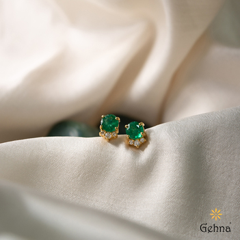 Royal Diamond and Emerald 18K Gold Stud Earrings