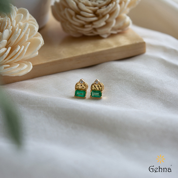 Auspicious Natural Emerald & Diamond Gold Stud Earrings