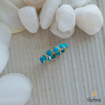 Exquisite Heart Natural Turquoise 18K Gold Ring