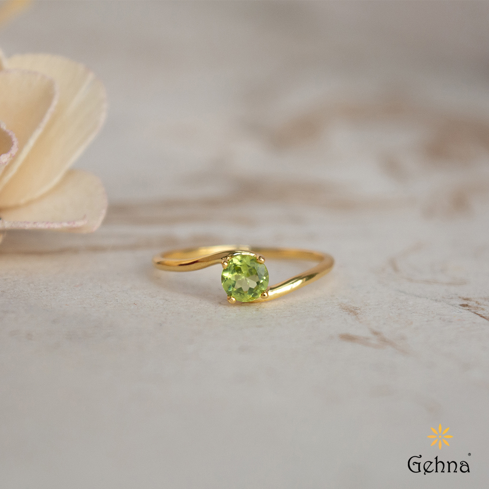 Regal Peridot 18K Gold Ring