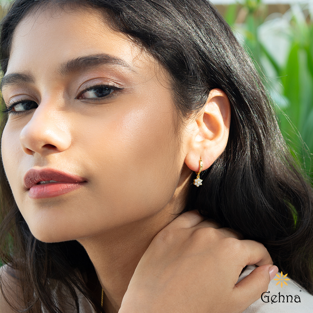 Little Bar Studs in Titanium | Maison Miru